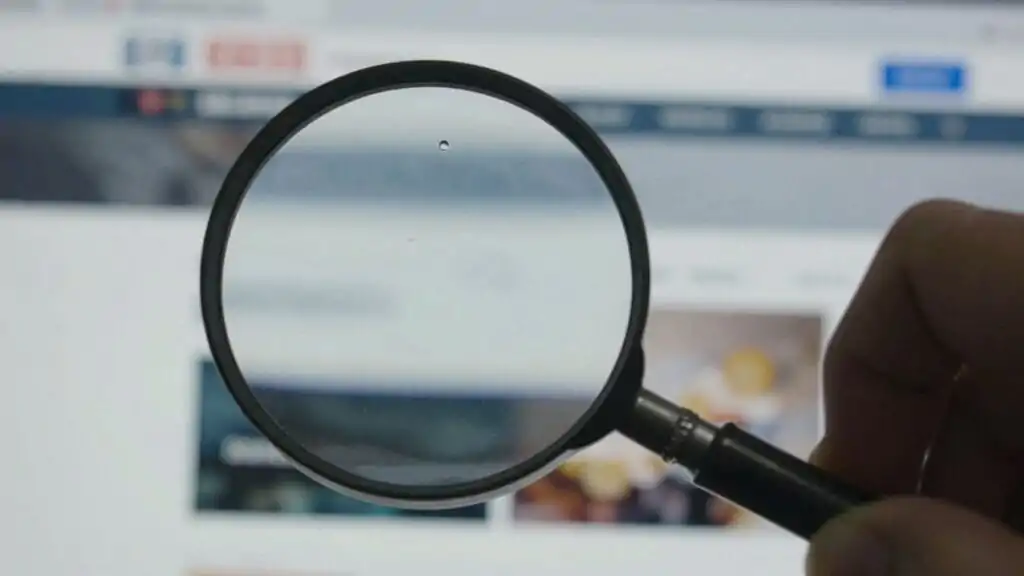 Uma auditoria SEO completa revela falhas técnicas, de conteúdo e links que impedem seu site de ranquear no Google. Otimize sua presença online, melhore a experiência do usuário e atraia mais tráfego qualificado para seu negócio.